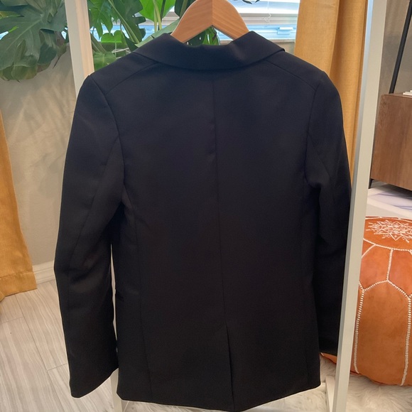 H&M Size 2 Black Oversized Tuxedo Blazer - Picture 2 of 4